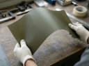 Слюдопласт листовой жаростойкий ИФГ-КАХФ ТУ 1,2 мм — крупный план листа